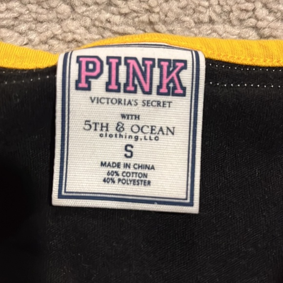 VS Pink Pittsburgh Pirates V-Neck - Picture 3 of 5
